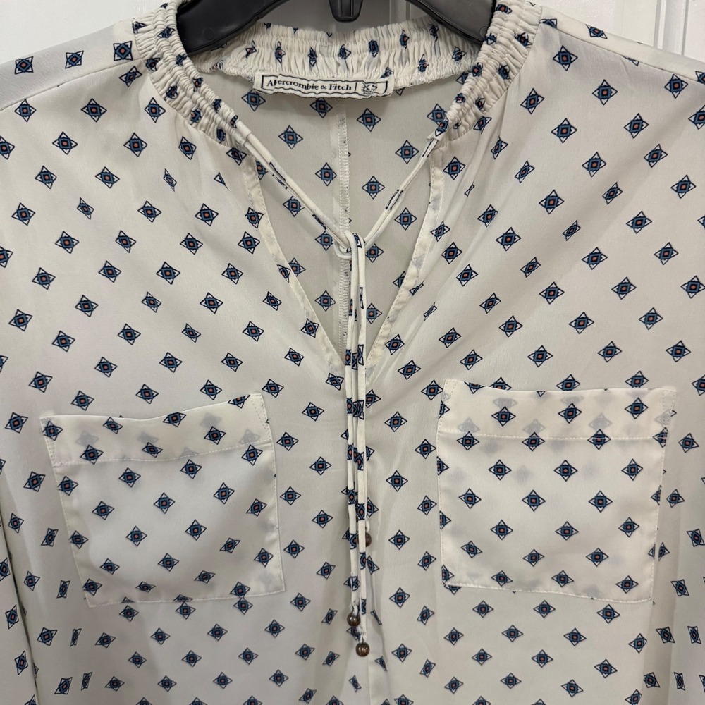 Abercrombie & Fitch Boho Geometric Blouse – XS - Picture 4 of 9